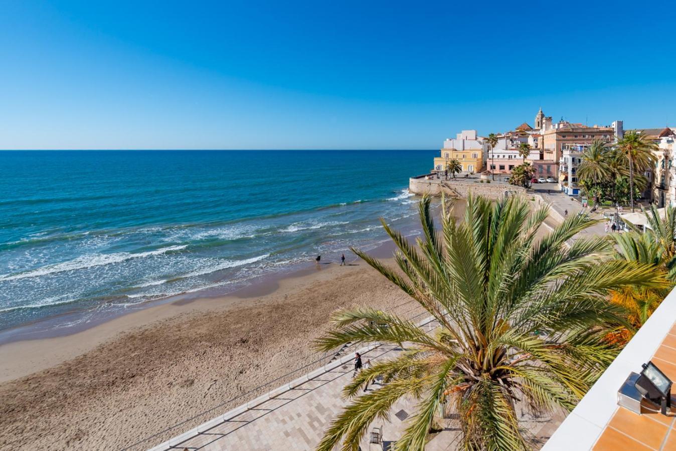 Insitges Sant Sebastia'S Beach 외부 사진